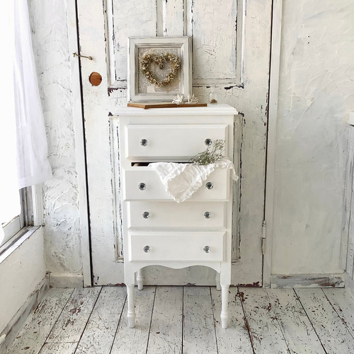 現品・在庫あり】チェスト・キレイ目・収納棚・ナイトテーブル・サイド