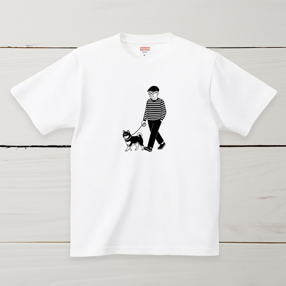 黒柴 散歩 Tシャツ【名入れ可】柴犬 ギフト プレゼント プリント アウトドア 豆柴 1枚目の画像