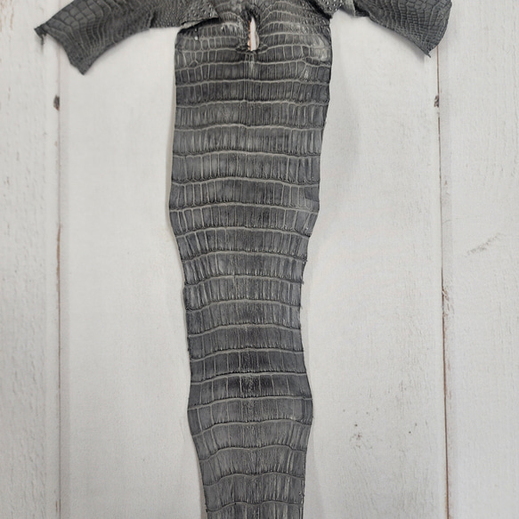 ワニ革　クレイフィニッシュ　墨黒　No.C008682 5枚目の画像