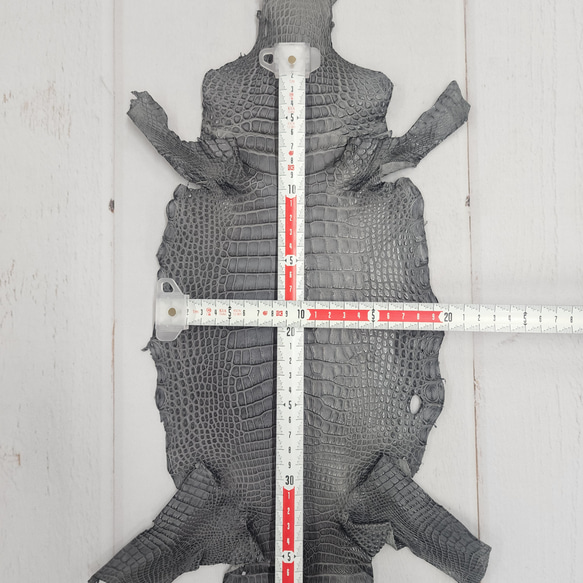 ワニ革　クレイフィニッシュ　墨黒　No.C008682 6枚目の画像