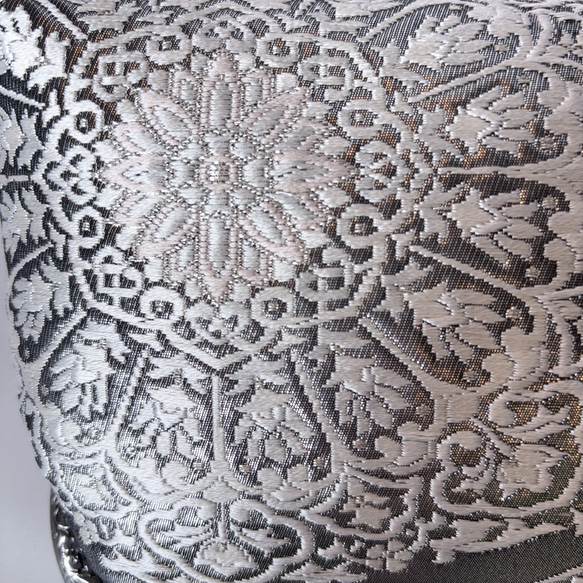 9月新作！ラスト点！！希少ブラック金箔♡格の高い華紋柄の最高級西陣帯バッグ上品なシルバーブラック系高級フォーマルバッグ　 14枚目の画像