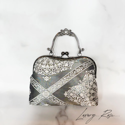 9月新作！ラスト点！！希少ブラック金箔♡格の高い華紋柄の最高級西陣帯バッグ上品なシルバーブラック系高級フォーマルバッグ　 3枚目の画像