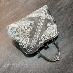 9月新作！ラスト点！！希少ブラック金箔♡格の高い華紋柄の最高級西陣帯バッグ上品なシルバーブラック系高級フォーマルバッグ　 12枚目の画像