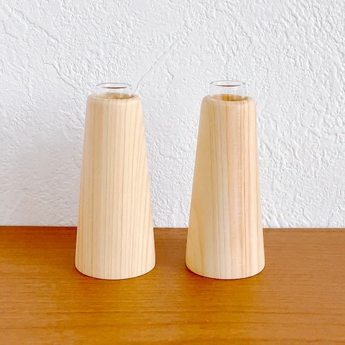 新作『2個セット・卓上タイプ』 ひのき製の小さな一輪挿し(円錐型