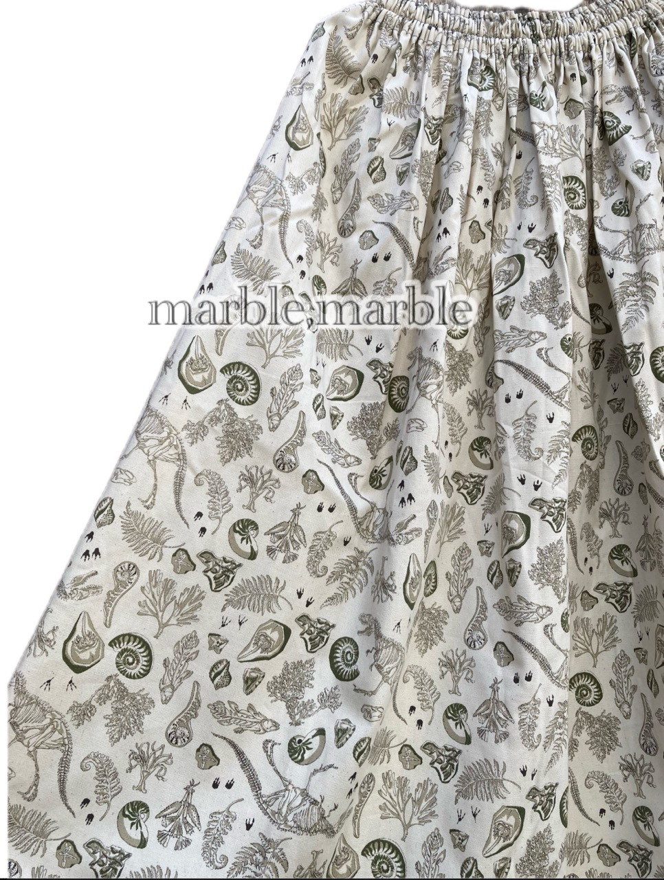 化石スカート　恐竜　標本　生物　博物館　ギャザースカート　貝　海　海洋生物