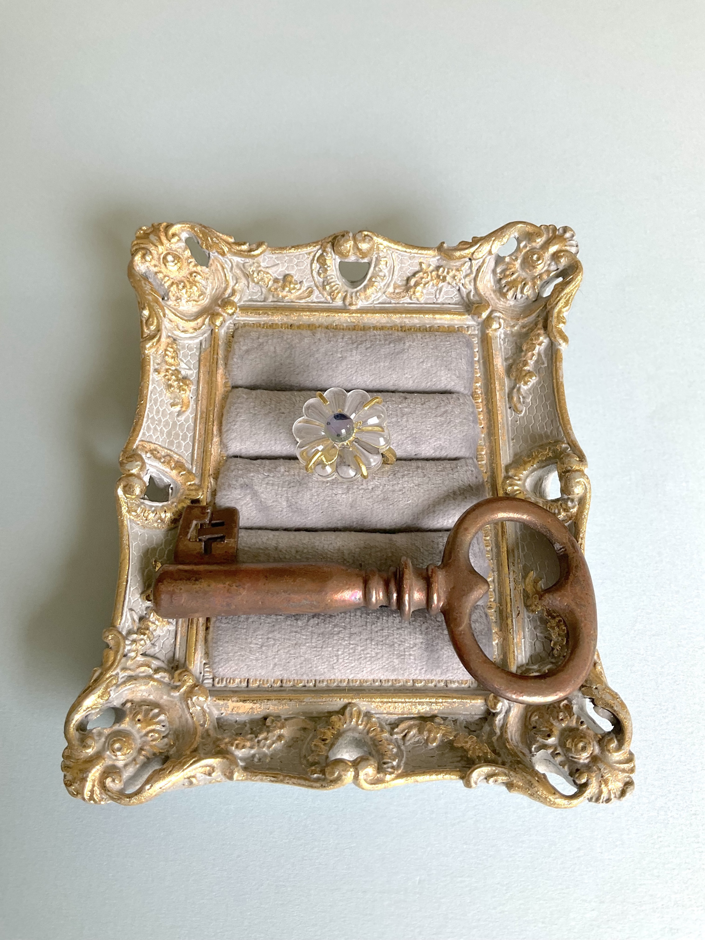 "water flawer" のリング