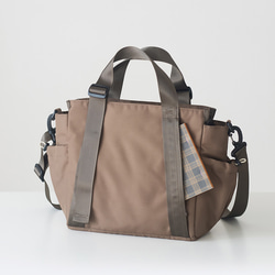 SAYOCAFE☆デニムリメイクの個性的な柿渋染めパッチバッグ