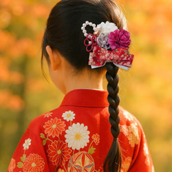 七五三 髪飾り3点セット＊赤白×金の華やかリボンとお花 10枚目の画像