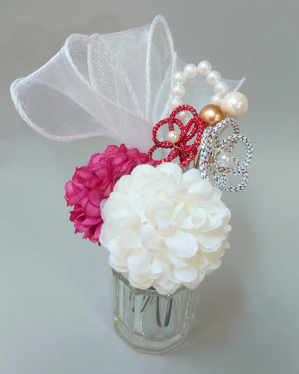 七五三 髪飾り3点セット＊赤白×金の華やかリボンとお花 17枚目の画像