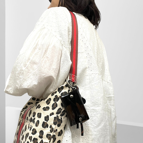 PVCケース×レザーハート×パラコードチャーム / クリア・ホワイト・ダークブラウン 6枚目の画像