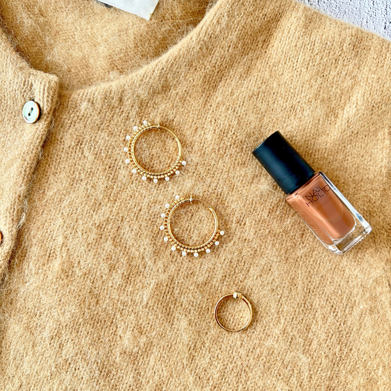 【金属アレルギー配慮】パール調つぶつぶフープイヤリング｜ノンホール バネ式 ゴールド 卒業式 入学式