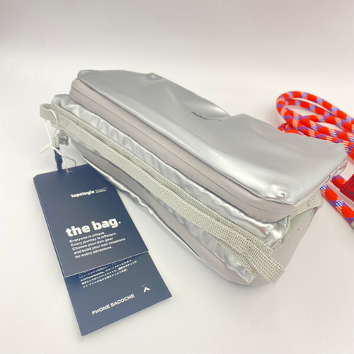 topologie トポロジー ショルダーバッグ ボトルサコッシュ シルバー