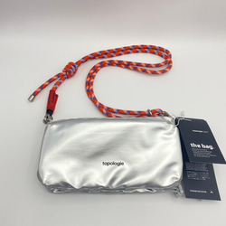 topologie トポロジー ショルダーバッグ ボトルサコッシュ シルバー