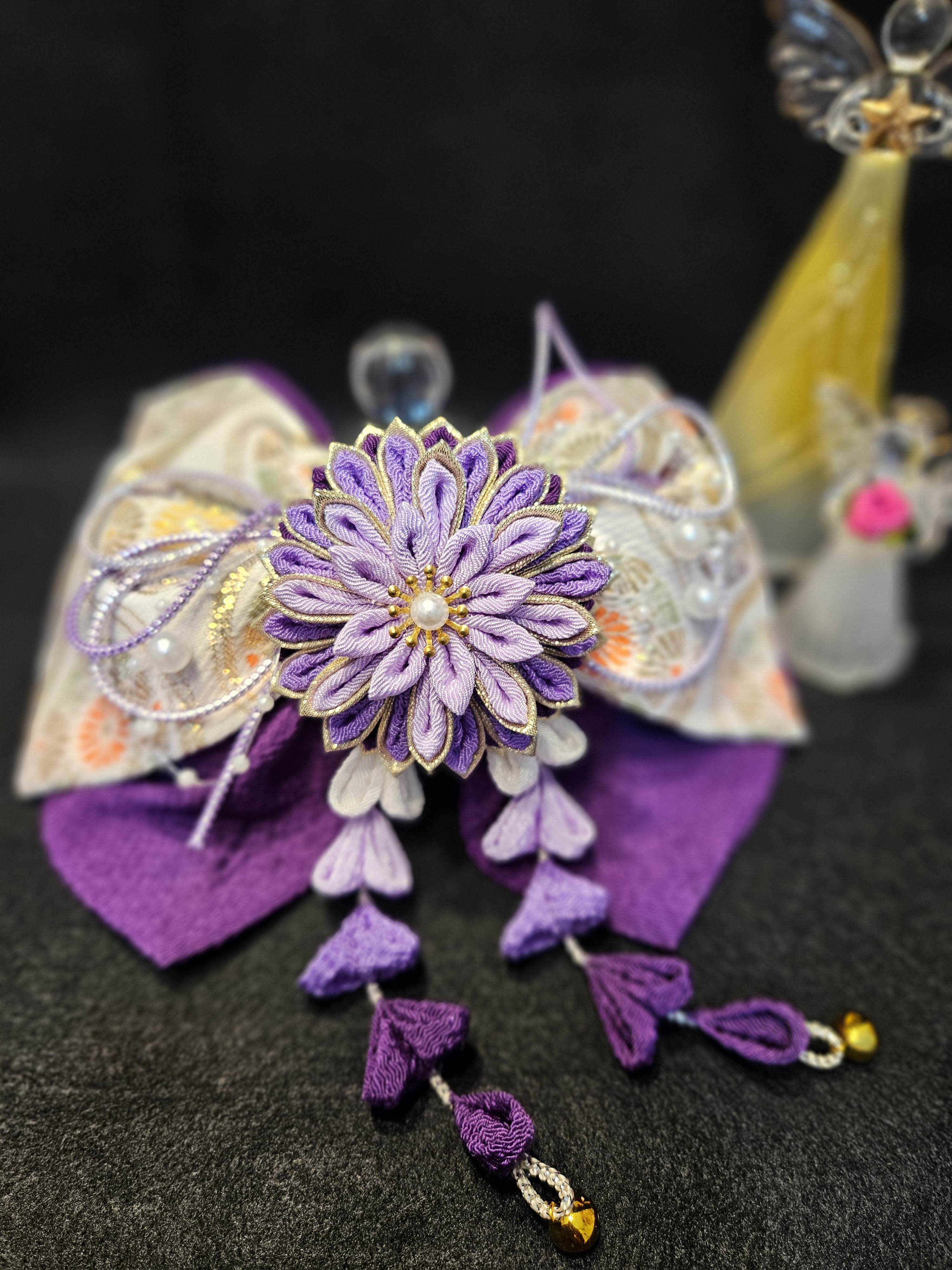 つまみ細工　成人式、卒業式などのリボンの髪飾り(ちりめん)紫、ピンク、白、シャンパンゴールド