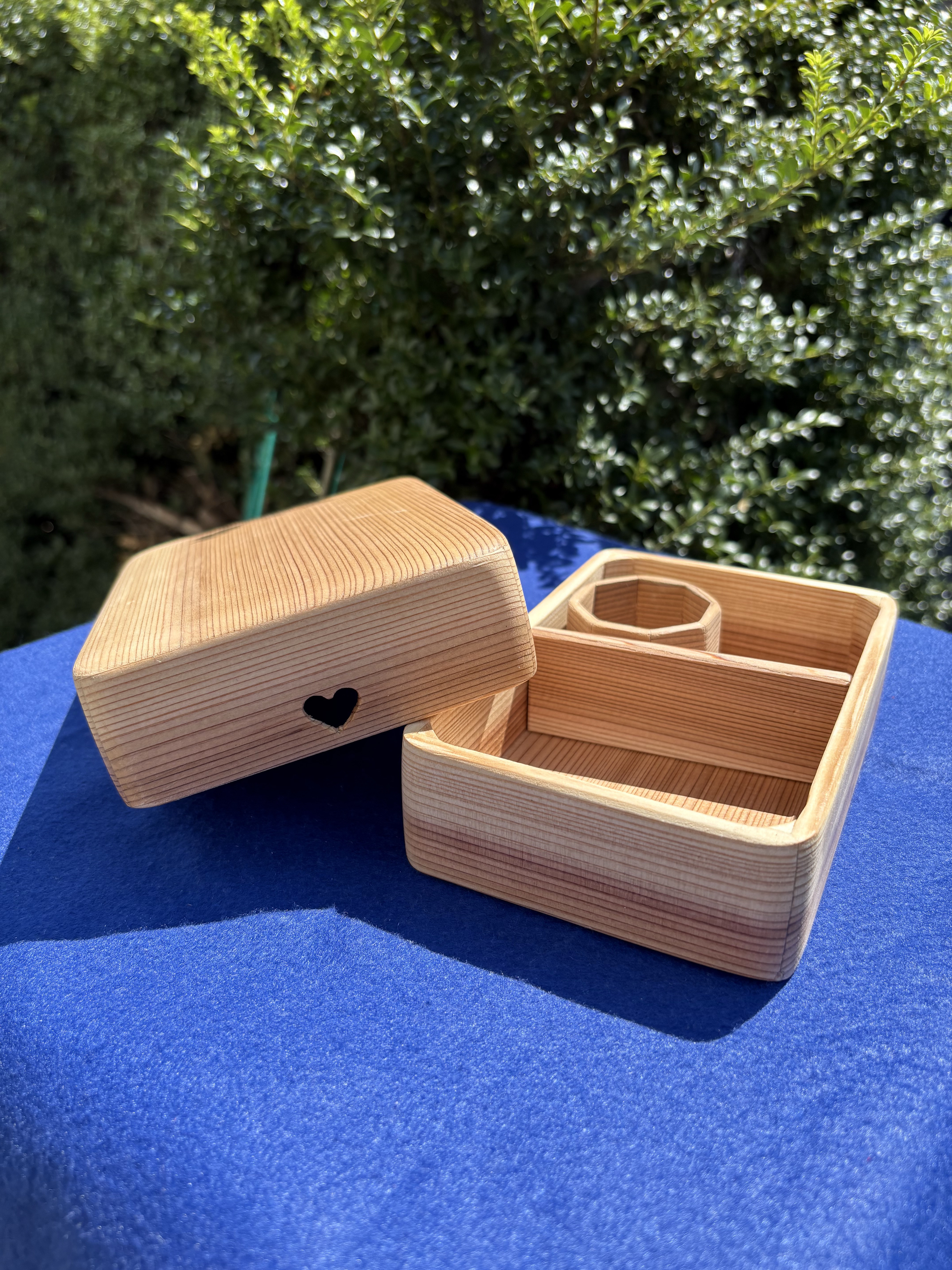 【レンジ対応】貴女のお弁当が素敵に！ハートのお弁当箱 470ml かわいい角丸タイプ　レディース　高校生