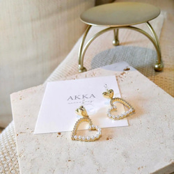 Heart Pearl Bijou Earring  ハートのパール&ビジュー樹脂イヤリング　金属アレルギー対応 9枚目の画像