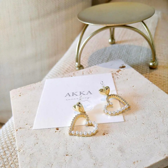 Heart Pearl Bijou Earring  ハートのパール&ビジュー樹脂イヤリング　金属アレルギー対応 9枚目の画像