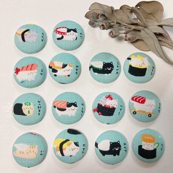 大人のくるみぼたんminiブローチORヘアゴム　猫　ネコ　ねこ　寿司　ねこのおすし 2枚目の画像