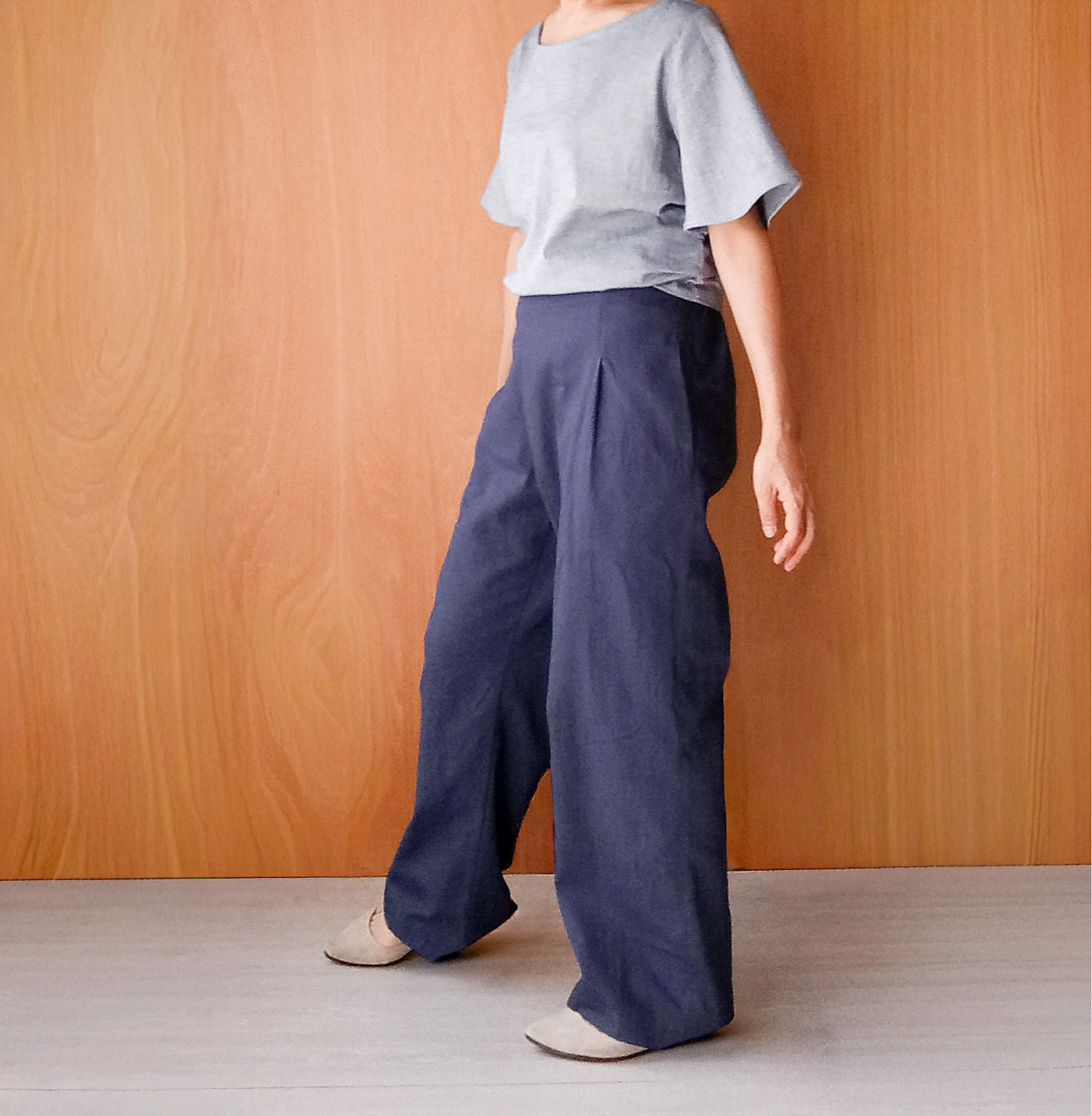 気軽にエレガント気分！ワイドストレートパンツ[ダークブルー]