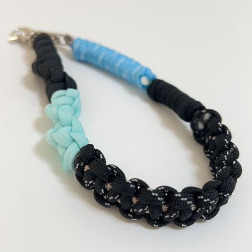 オーダー対応可】推しカラーで選べる！ハンドストラップ／パラコード