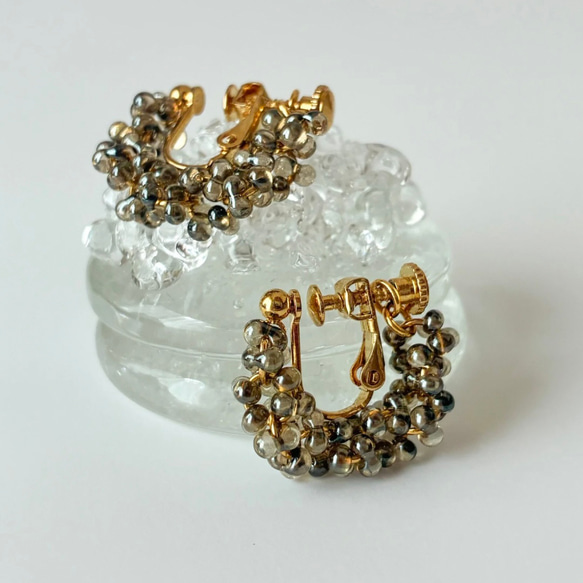 秋映えイヤリング 秋色 ブラウン ゴールド フープ シンプル クリア 上品 人気 おしゃれ プレゼント 送料無料　秋新作 9枚目の画像