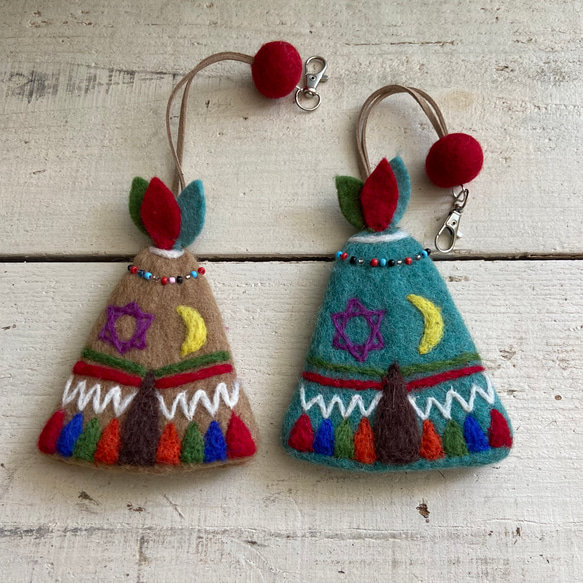 オリジナル 羊毛 フェルト ティピー キーケース ハンドメイド 3枚目の画像