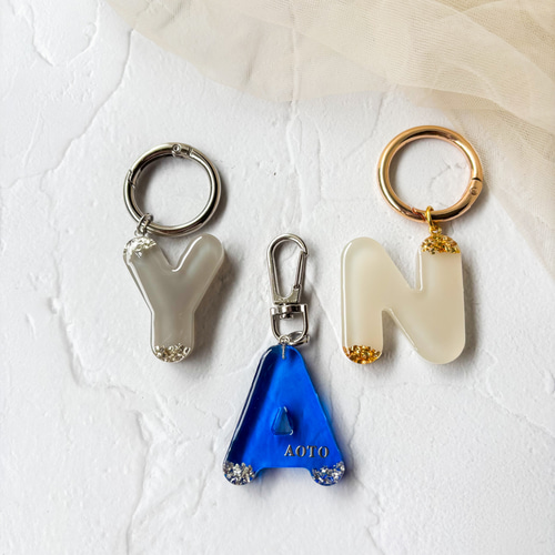 名入れ可能♡イニシャルキーホルダー チャーム/オーダー/推し活/大人も