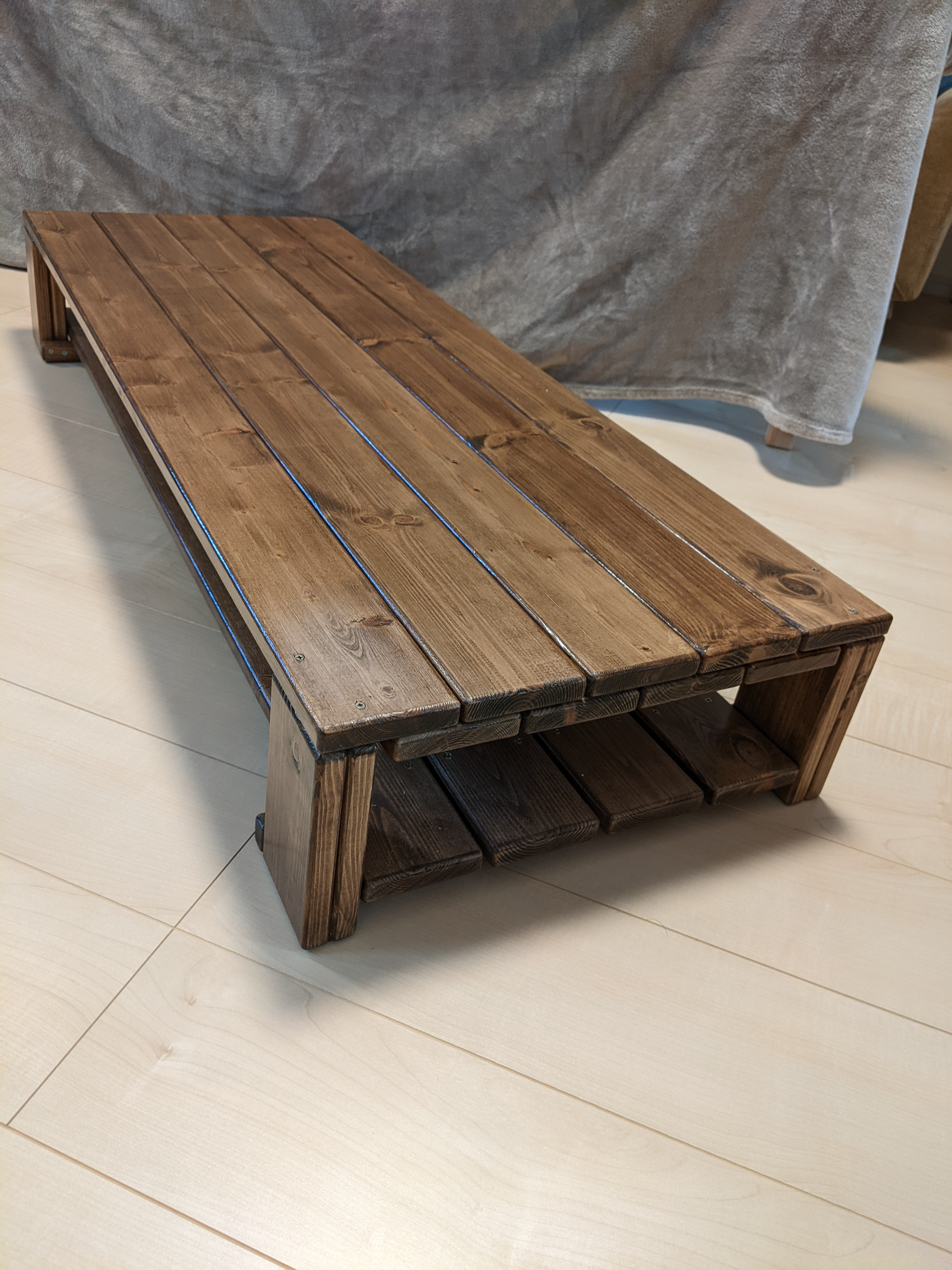 低めの木製ローテーブル ウォルナット［机　ベンチ］