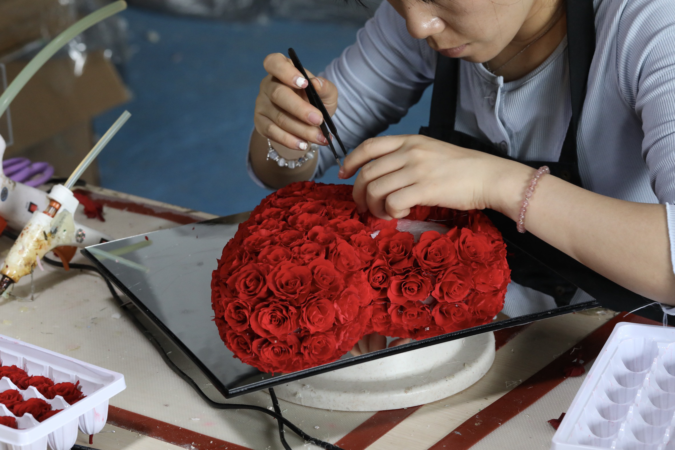 特別な日の記念日/誕生日/結婚祝い バラ 薔薇 ローズ、熱意、花飾り、ブーケ、プリザーブドフラワー、ドライフラワー