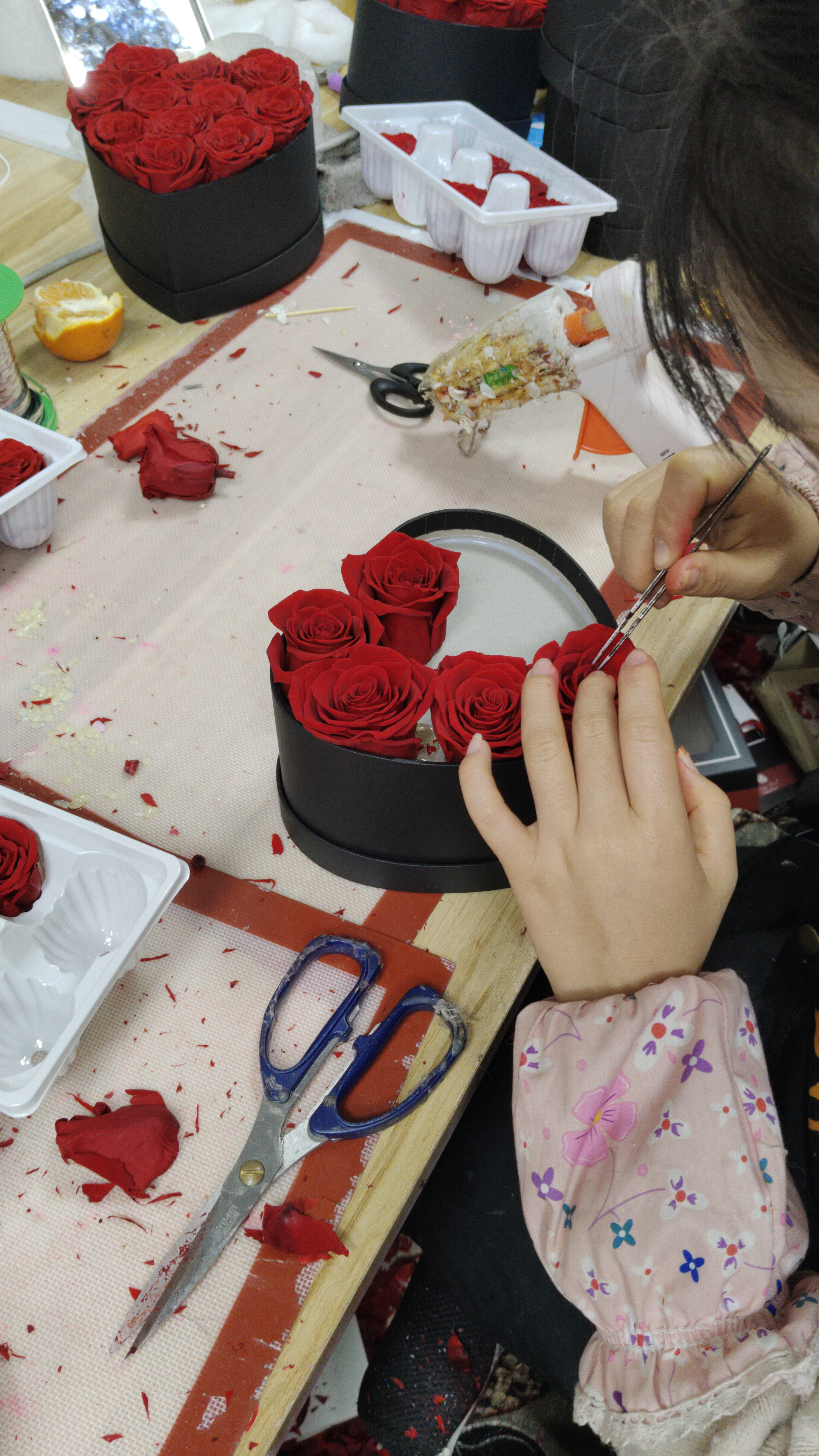 特別な日の記念日/誕生日/結婚祝い バラ 薔薇 ローズ、熱意、花飾り、ブーケ、プリザーブドフラワー、ドライフラワー