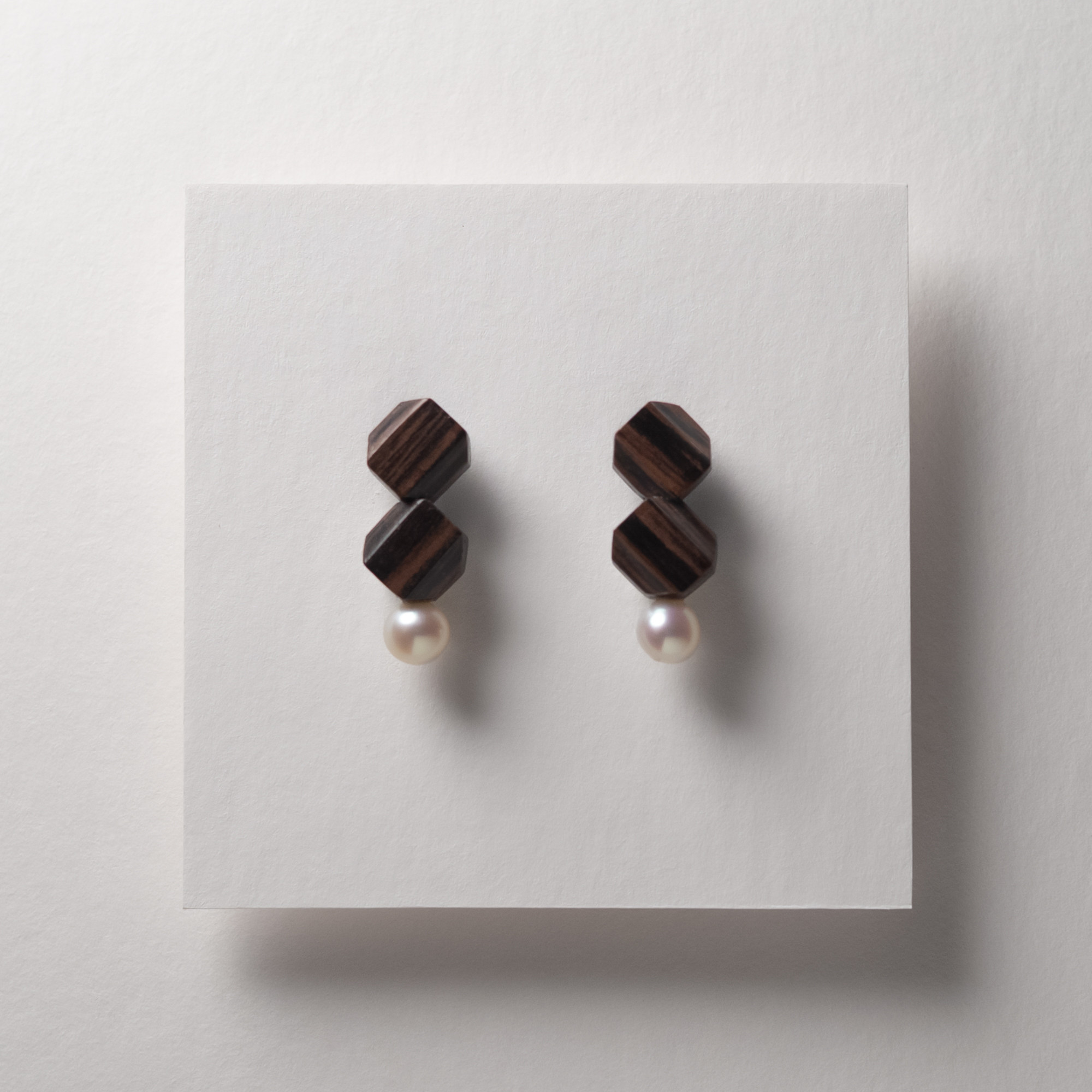 Wenge & Pearl　ピアス（イヤリング変更可）e.250913 - Sculptural Jewelry