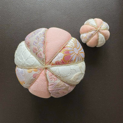 AL83 手毬 手まり 刺繍 ハンドメイド 昭和レトロ まとめ69個木目込2個 ハンドメイド手毬【彩華】10cm5cm計2点 その他オーダーメイド