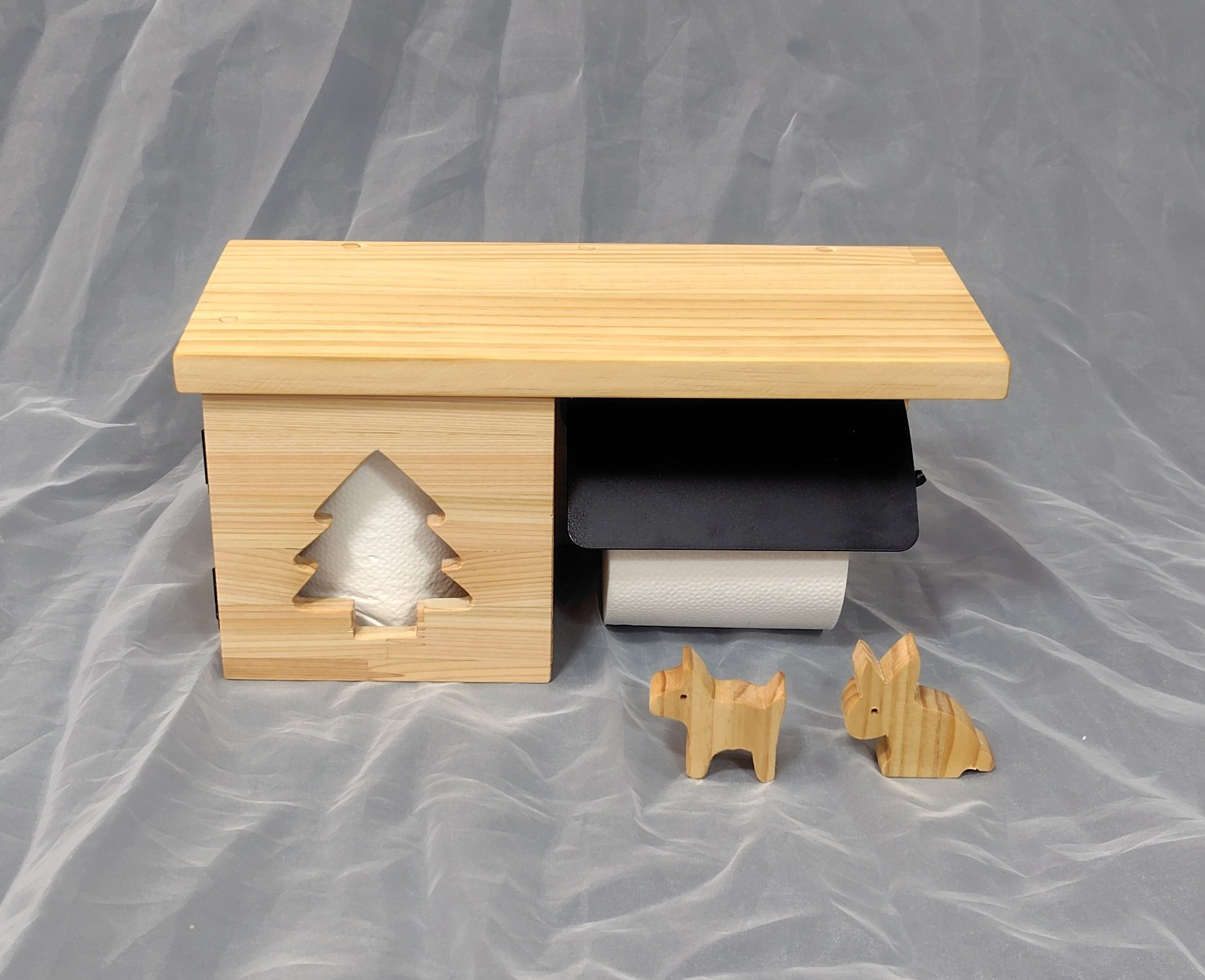 なかなかなかった 木のトイレットペーパーホルダー❤入った時にほこっとする木のかおり❤