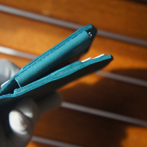 【送料無料】マヤベリーのマネークリップウォレット【ターコイズ】 送料無料】マヤベリーのマネークリップウォレット【ターコイズ