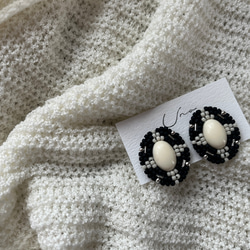 monotone ethnic × beads pierce・earring 1枚目の画像