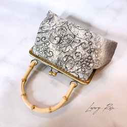 希少！！金通し日本の伝統工芸暈し染めに手書き散りばめられた微粒子パールのヴェール　カジュアルバンブー口金高級帯地バッグ 4枚目の画像