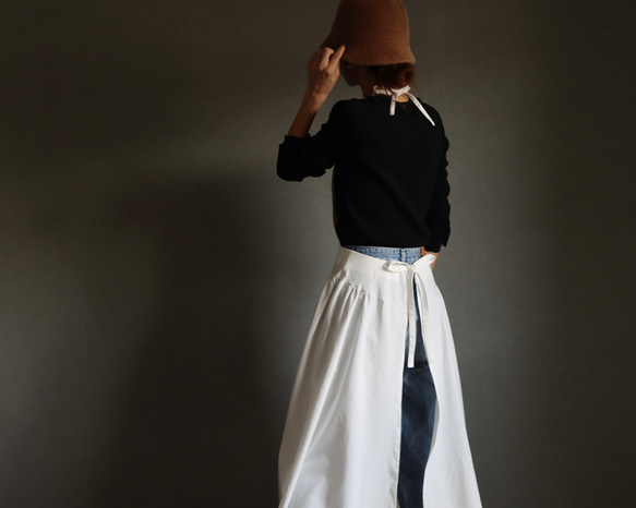 一味違うお洒落デニムエプロン／岡山県児島デニムで魅せる、サイドギャザーデザインエプロン／6オンスデニム／オフホワイト 10枚目の画像