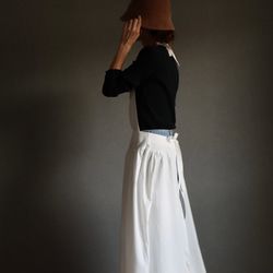 一味違うお洒落デニムエプロン／岡山県児島デニムで魅せる、サイドギャザーデザインエプロン／6オンスデニム／オフホワイト 12枚目の画像