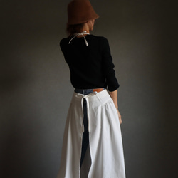 一味違うお洒落デニムエプロン／岡山県児島デニムで魅せる、サイドギャザーデザインエプロン／6オンスデニム／オフホワイト 7枚目の画像