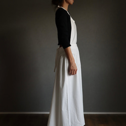 一味違うお洒落デニムエプロン／岡山県児島デニムで魅せる、サイドギャザーデザインエプロン／6オンスデニム／オフホワイト 14枚目の画像