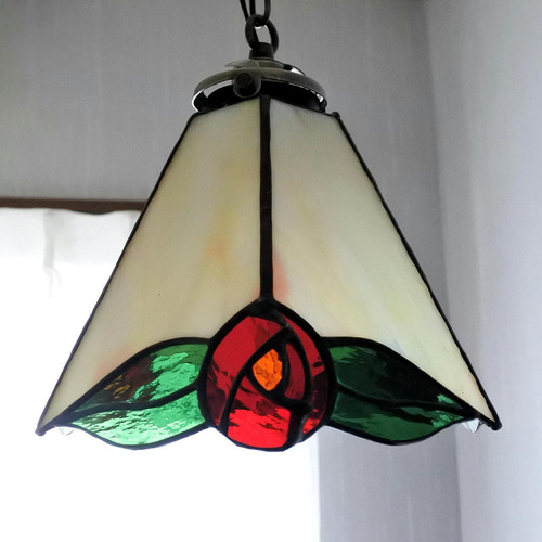 レトロな薔薇のペンダントランプ ステンドグラス ランプ 照明