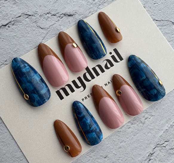 ネイルチップ♡No.10《ALMOND ROYAL》ピンクネイル／フレンチネイル