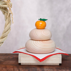 《new！》鏡餅　木製　無垢材　国産ひのき　桐箱入り　S,M,Lサイズ 8枚目の画像