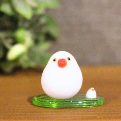 丸っこい白文鳥の置物 小さい文鳥付き ガラス その他置物 ガラス工房