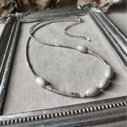 檸檬石とチューブ型ビーズの少し長めのネックレス 9枚目の画像