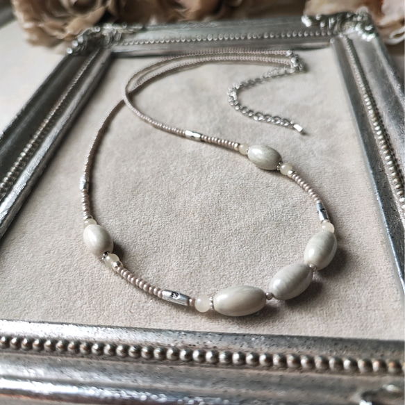 檸檬石とチューブ型ビーズの少し長めのネックレス 11枚目の画像