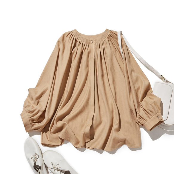 大人の可愛らしさを纏う ピンタック入りブラウス シャツブラウス 濃い