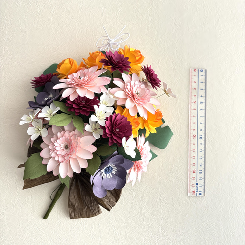 ピンクのガーベラと薔薇のフラワーアレンジメント 発表会のプレゼント