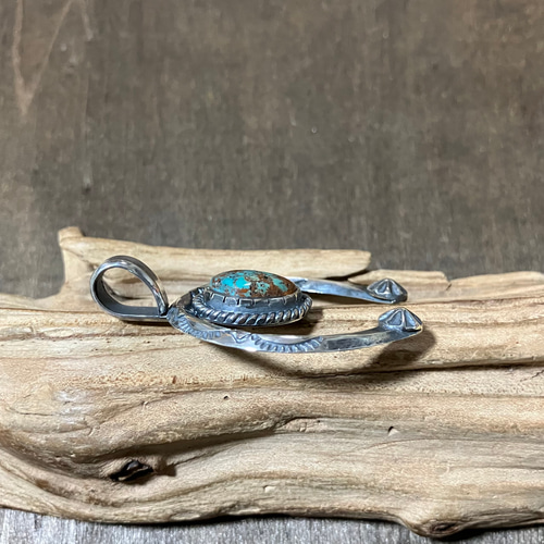 ターコイズマウンテン ナジャ シルバー ネックレス ペンダント