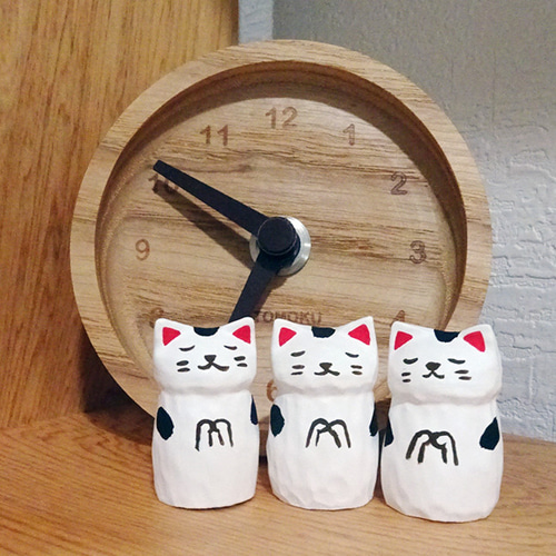 木彫り お祈りねこちゃん ぶち46 その他置物 鶏口舎(けいこうしゃ